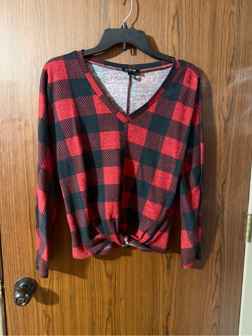 A. Byer Red & Black Buffalo Plaid V-Neck Twist Hem Sweatshirt